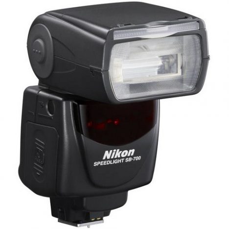 Nikon Speedlight SB 700 1